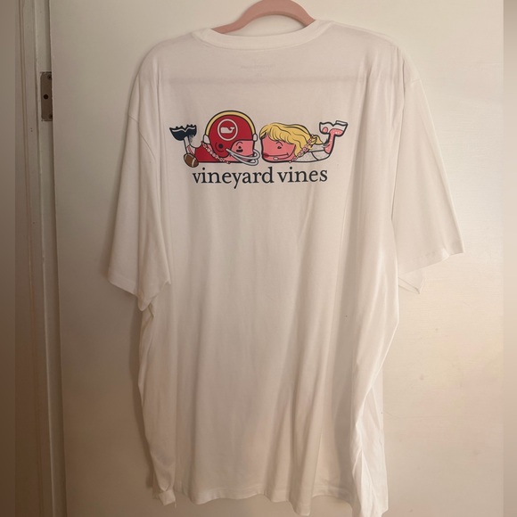 ✨ Vineyard Vines Valentine’s Day Pocket Tee – XXL ✨ - Picture 4 of 4